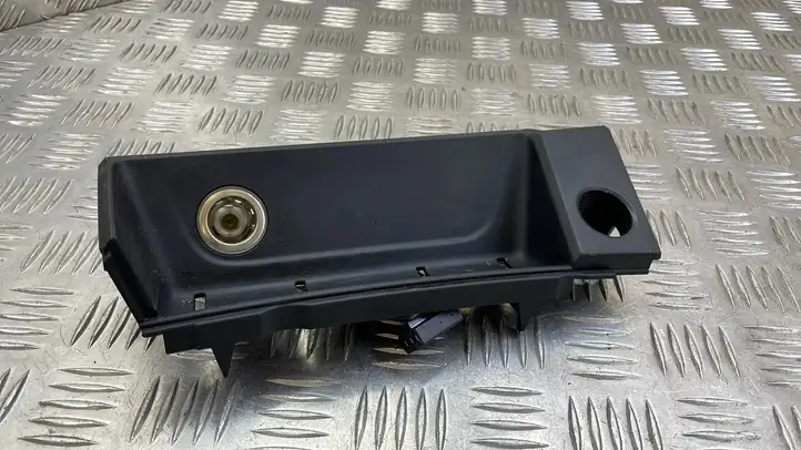 Audi A4 S4 B9 (2015 - 2019) 8W2864131 Накладка прикуривателя — фото 1