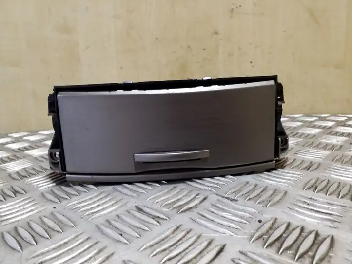 Subaru Outback (2009 - 2014) 66120AJ030 Вещевой ящик — фото 1