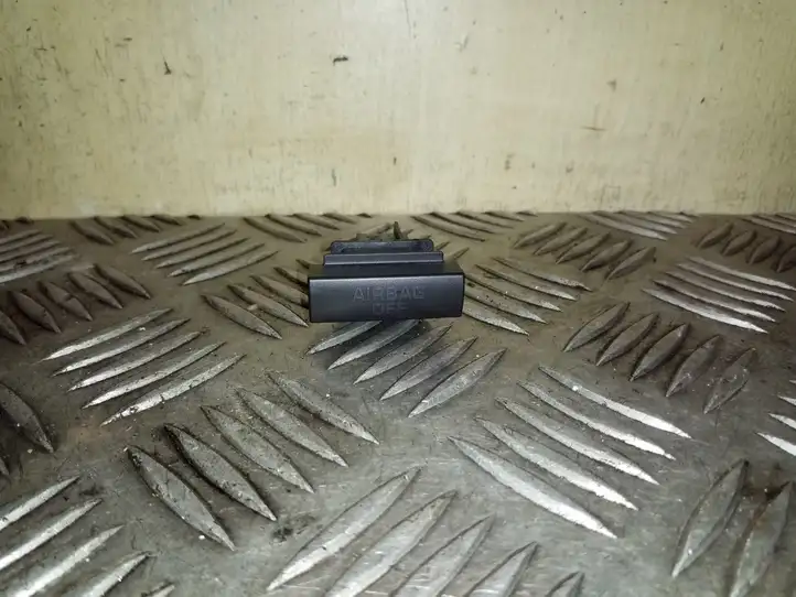 Skoda Octavia Mk2 (1Z) (2004 - 2013)  1Z0919235C Другой датчик