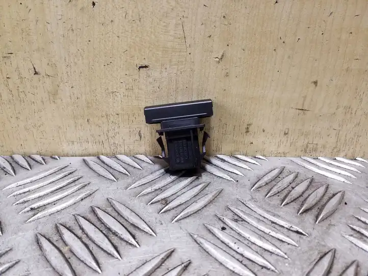 Skoda Octavia Mk2 (1Z) (2004 - 2013)  1Z0919235C Другой датчик