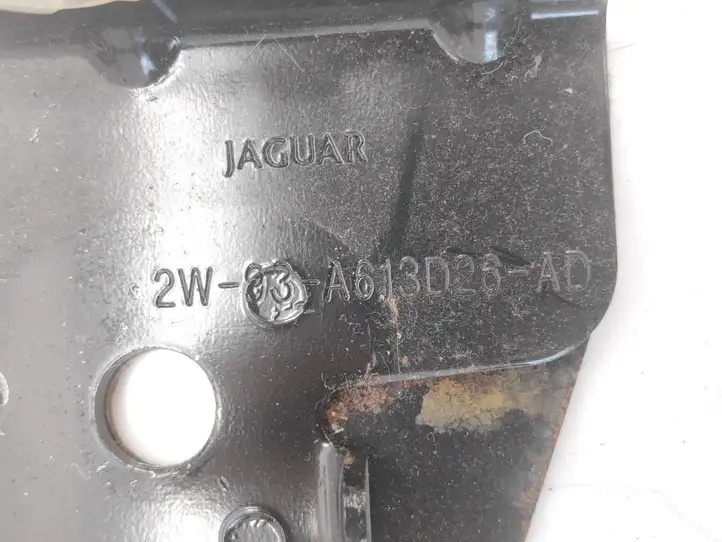 Jaguar XJ X350 (2003 - 2009) 2W93A613D26 Кронштейн ISOFIX — фото 2