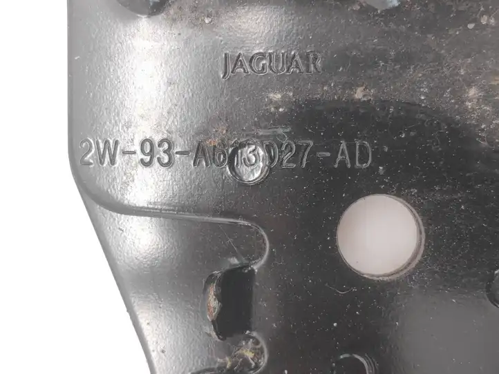 Jaguar XJ X350 (2003 - 2009) 2W93A613D26 Кронштейн ISOFIX — фото 4