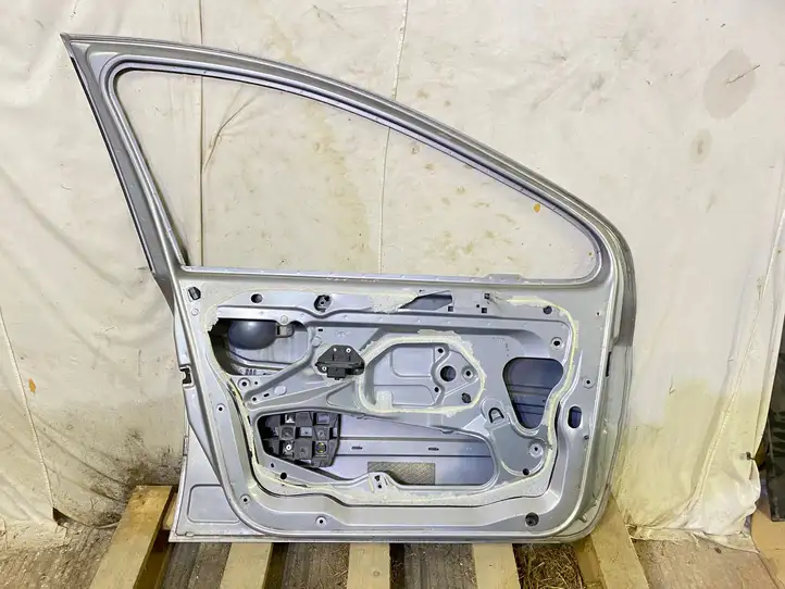 Peugeot 307 (2001 - 2005)   Дверь