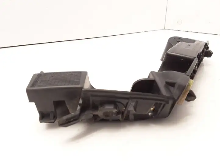 Citroen C4 Cactus (2014 - 2017) 9801686280 Кронштейн заднего бампера — фото 4