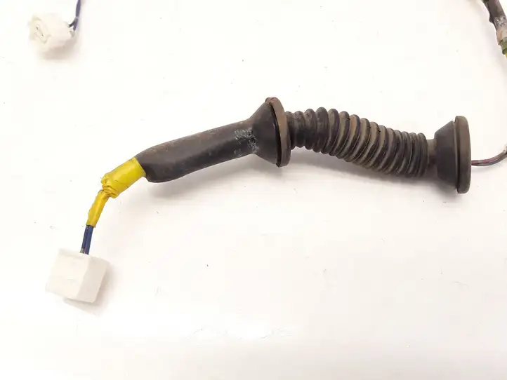 Toyota Yaris Verso (1999 - 2005) 8215352030C Проводка задней двери — фото 5