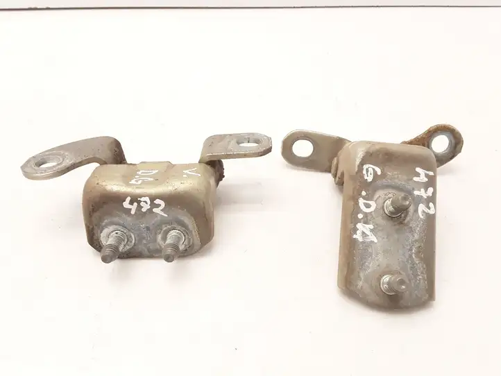 Toyota Yaris Verso (1999 - 2005) 583FK91 Петли задней двери (комплект) — фото 1