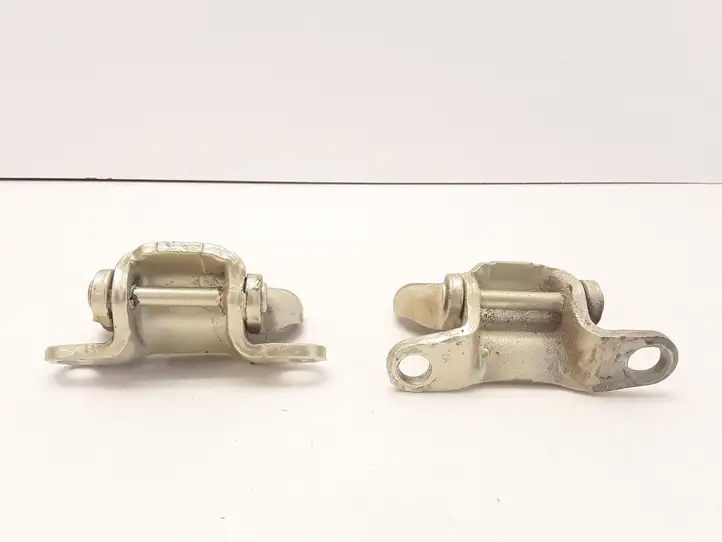 Toyota Yaris Verso (1999 - 2005) 583FK91 Комплект петель багажной двери — фото 3