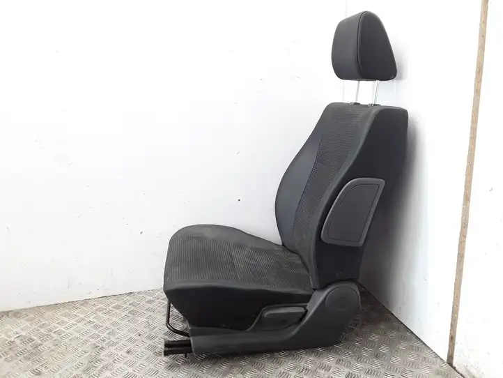 Suzuki Swift (2004 - 2010) Переднее сиденье пассажира — фото 10