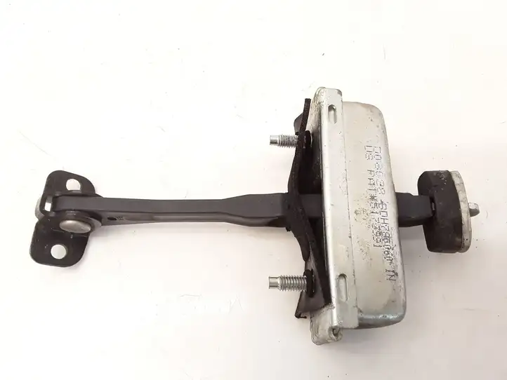 Land Rover Discovery 3 - LR3 (2004 - 2009) 5173991 Ограничитель задней двери — фото 6