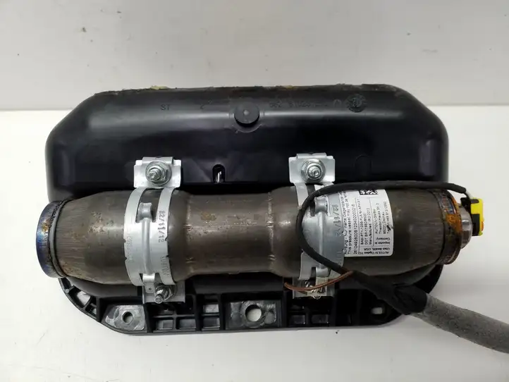 Opel Astra J (2009 - 2012) 367416257 Подушка безопасности пассажира — фото 2