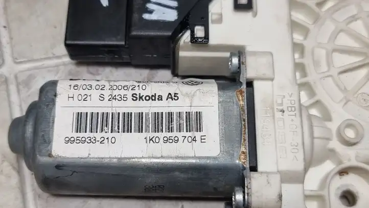 Skoda Octavia Mk2 (1Z) (2004 - 2013) 1K0959704E Стеклоподъемник задней двери — фото 3