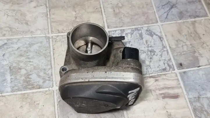 Volkswagen Polo (2001 - 2005) 036133062N Дроссельная заслонка — фото 1