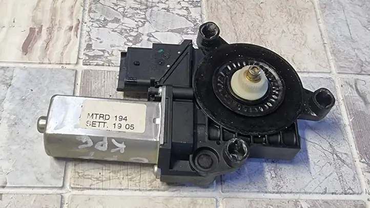 Fiat Croma (2005 - 2011) 3F0543B Стеклоподъемник задней двери — фото 3