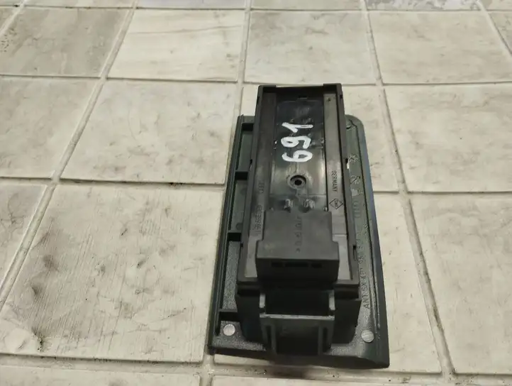 Audi A6 Allroad C5 (2000 - 2006) 4B0959851 Кнопка стеклоподъемников — фото 8