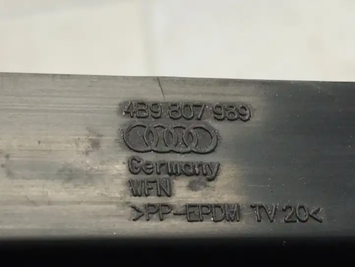 Audi A6 Allroad C5 (2000 - 2006) 4B9807989 Кронштейн заднего бампера — фото 4