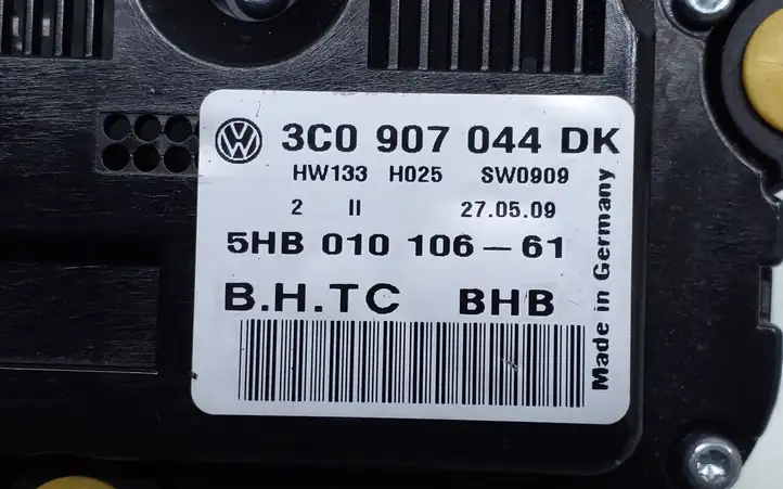 Volkswagen PASSAT B6 (2005 - 2010)  3C0907044DK Блок управления кондиционера воздуха / климата/ печки (в салоне)