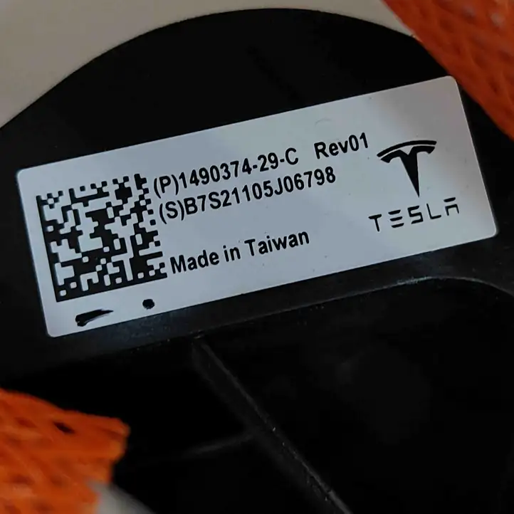 Tesla Model 3 (2017 - 2023) 150177350A Кабель для зарядки электромобилей — фото 5