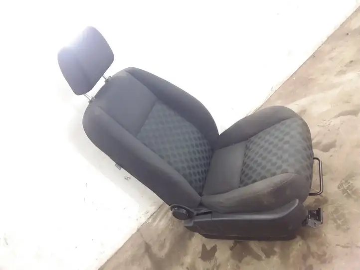 Land Rover Freelander 2 - LR2 (2006 - 2010) 6H5214A614KB Переднее сиденье пассажира — фото 1