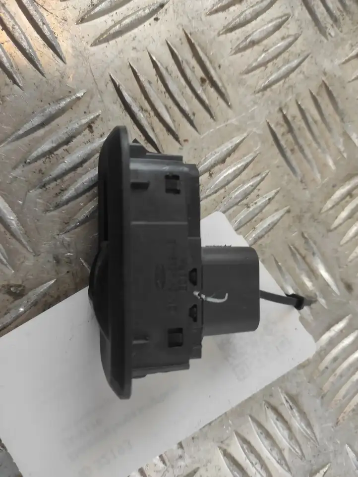 Ford Ecosport (2013 - 2018) CN1514529AB Блок кнопок стеклоподъемников — фото 3