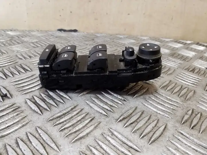 BMW X1 E84 (2009 - 2015) 9216047 Кнопка стеклоподъемников — фото 5