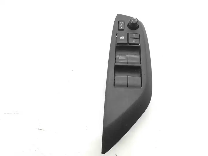 Toyota Yaris Cross (2020 - ) 74232K0080 Блок кнопок стеклоподъемников — фото 1