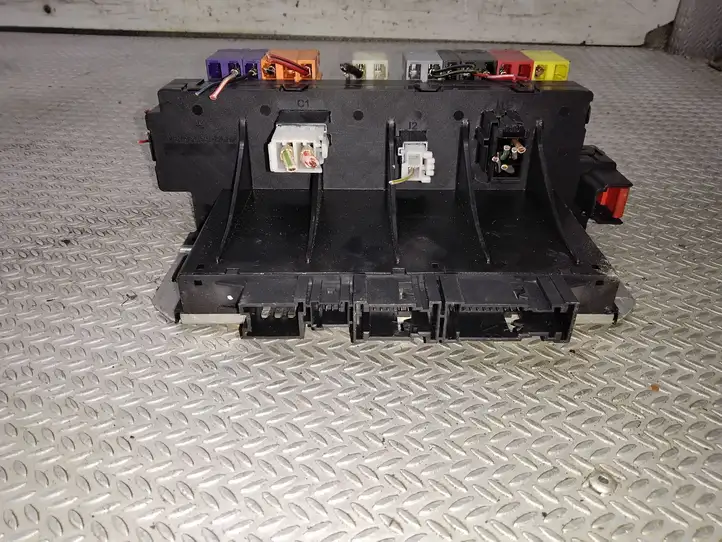 Mercedes-Benz S W220 (1998 - 2006) A0285459832 Блок предохранителей — фото 2