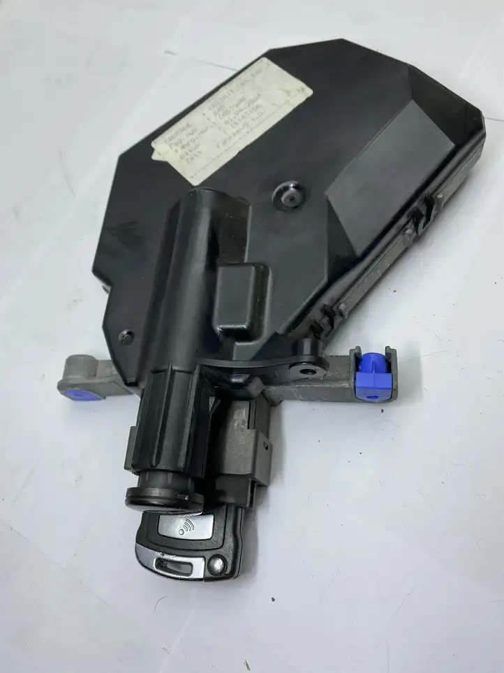 BMW 7 E65 E66 (2001 - 2008)  61326942487 Замок зажигания