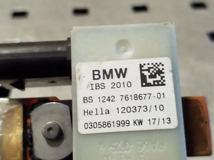 BMW X1 E84 (2009 - 2015) 12427618677 Минусовой провод аккумулятора — фото 2