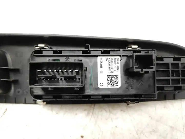 Opel Corsa F (2019 - ) 9830172980 Блок кнопок стеклоподъемников — фото 6