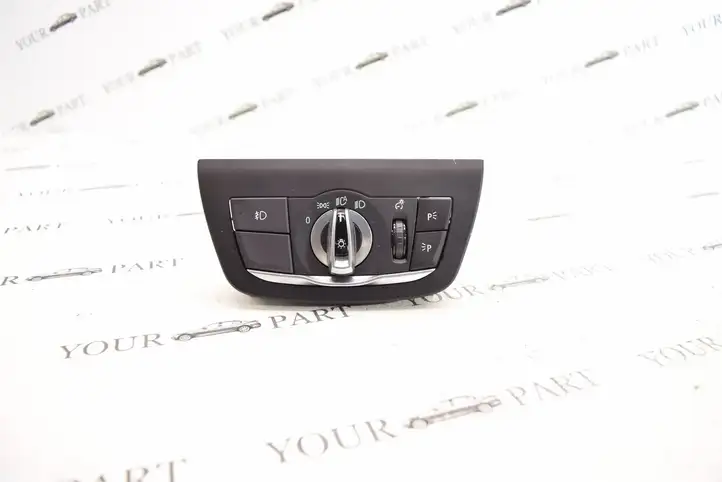 BMW X3 G01 (2018 - 2024) 6995031 Включатель фонарей — фото 1