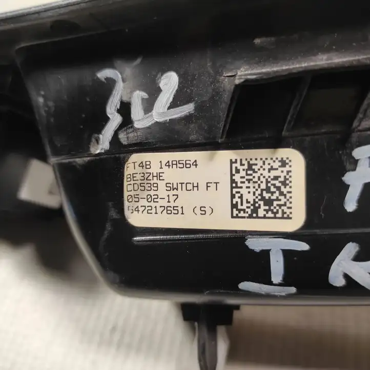 Ford Edge II (2015 - ) GT4T14540BAW Блок кнопок стеклоподъемников — фото 5