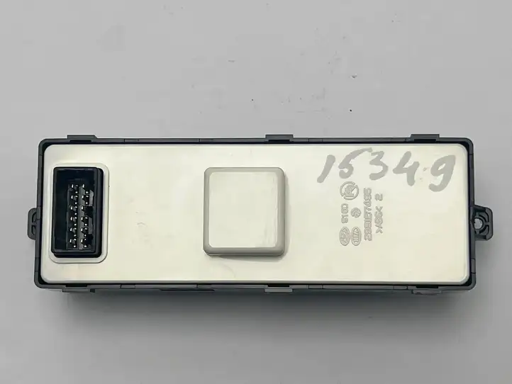 Kia Optima (2015 - 2018) 93590D4AH0BYF Включатель обогрева — фото 5