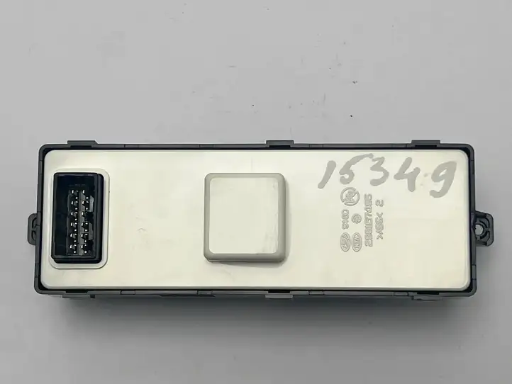 Kia Optima (2015 - 2018) 93590D4AH0BYF Включатель обогрева — фото 4