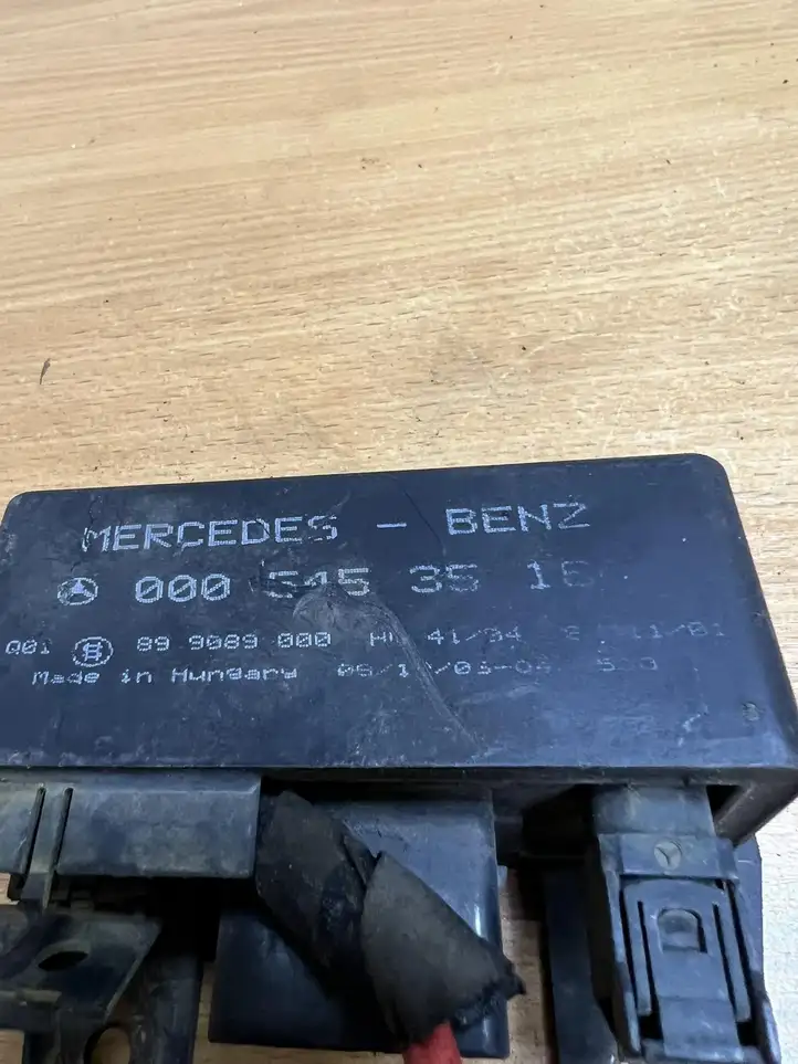 Mercedes-Benz Vito Viano W639 (2003 - 2010) 0005453518 Реле аварийных фонарей — фото 2