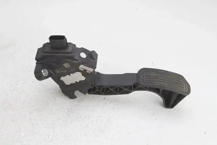 Toyota Auris E180 (2012 - 2018)  78110-02120 Педаль акселератора