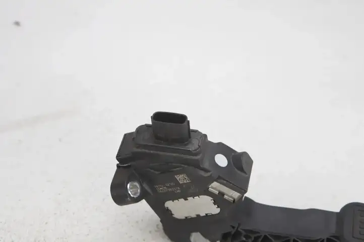 Toyota Auris E180 (2012 - 2018)  78110-02120 Педаль акселератора
