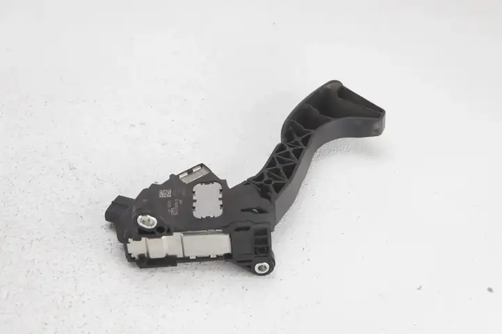 Toyota Auris E180 (2012 - 2018)  78110-02120 Педаль акселератора