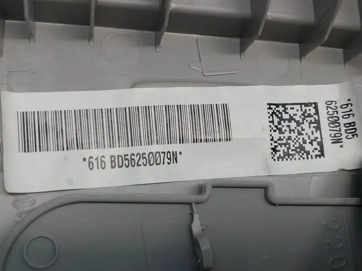 Volkswagen Tiguan (2016 - 2020) 5NA868310 Верхняя обшивка стойки B — фото 5