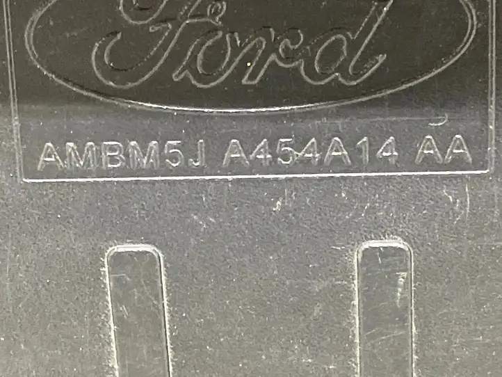 Ford Focus (2011 - 2015) AMBM5JA454A14AA Резиновый коврик багажника — фото 3