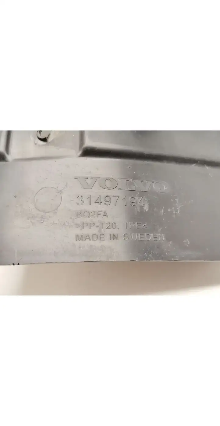 Volvo V60 (2018 - )  31497194 Подкрылок