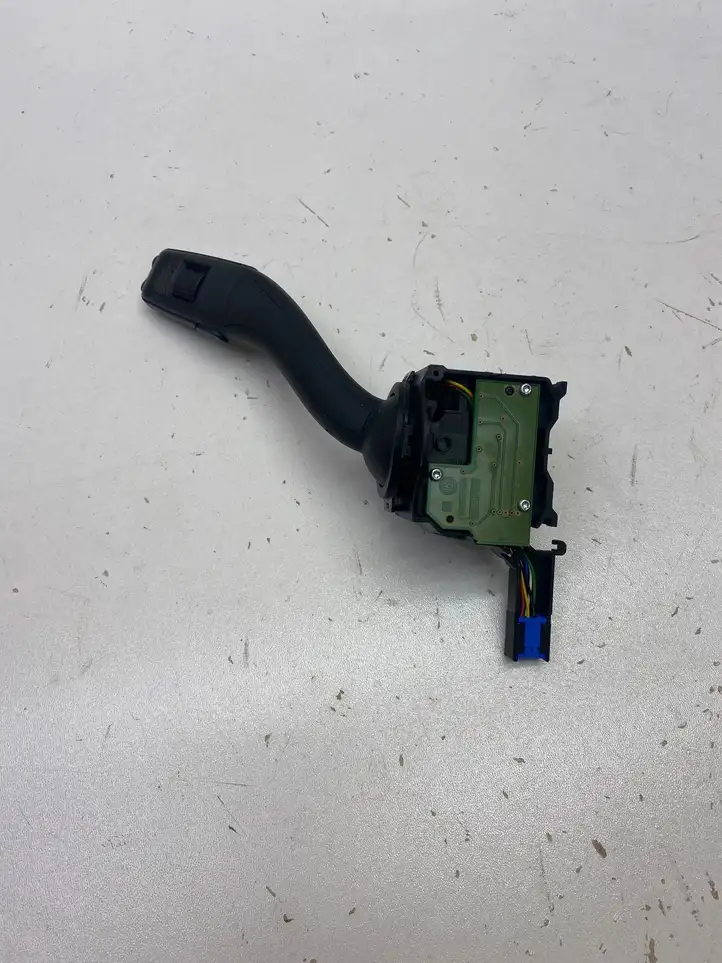 Audi A3/S3 8P (2008 - 2013) 8P0953519E Переключатель стеклоочистителей — фото 2