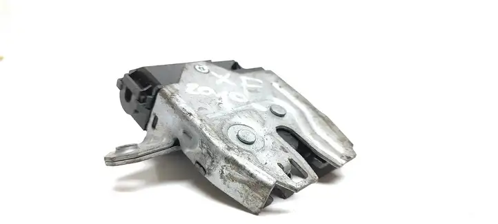 Jaguar XF (2007 - 2015)   Замок задней крышки