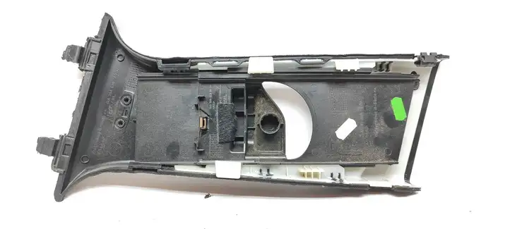 Mercedes-Benz C W204 (2007 - 2014) A2048601030 Верхняя обшивка стойки B — фото 2