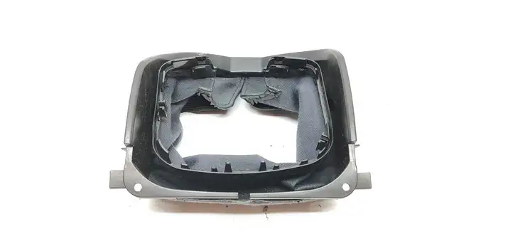 Mercedes-Benz C W204 (2007 - 2014) A2046820516 Обшивка рулевой колонки — фото 2