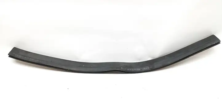 Mercedes-Benz C W204 (2007 - 2014) A2045280198 Уплотнитель подкапотного пространства — фото 2