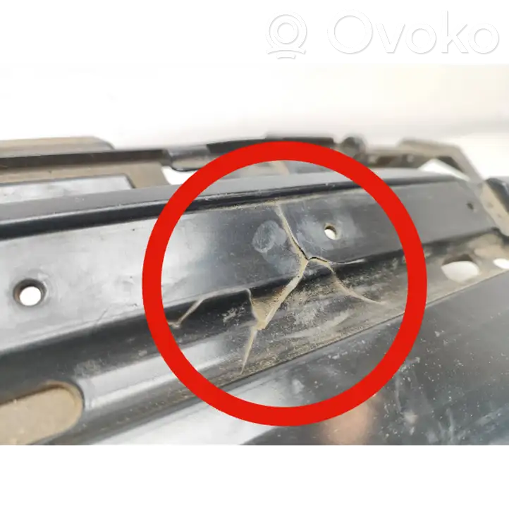 BMW 5 F10 F11 (2009 - 2016)  8053584  Держатель заднего бампера (кронштейн)