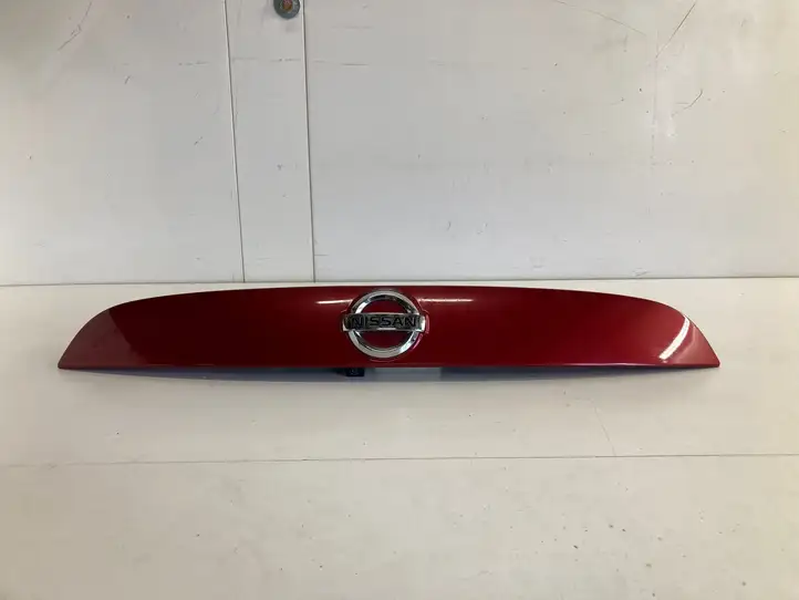 Nissan Juke I F15 (2010 - 2018) 908681KR6A Подсветка номера — фото 2