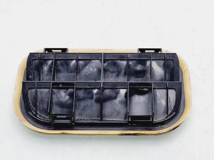 Volkswagen Caddy (2010 - 2015) 7L0819181 Вентиляционная решетка кузова — фото 1