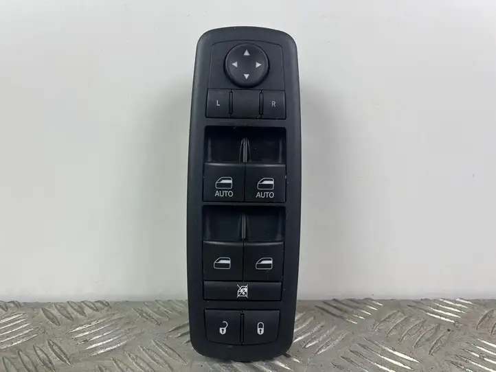 Jeep Grand Cherokee (2010 - 2021) 68319802AA Блок кнопок стеклоподъемников — фото 1