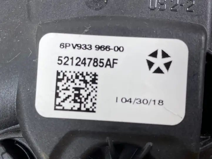 Jeep Grand Cherokee (2010 - 2021) 52124785AF Педаль акселератора — фото 3